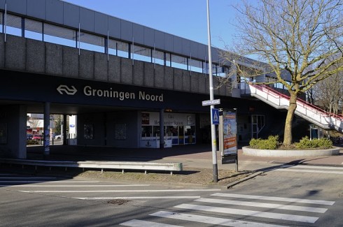 Gerestaureerde Arriva-bus doet Noorderstation aan - Oog TV