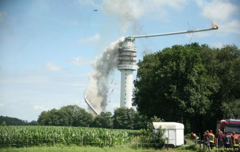 Geen strafbare feiten bij brand zendmast Hoogersmilde - Oog TV