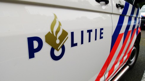 Politie beëindigt Koningsdagfeest op Zuiderweg in Hoogkerk - Oog TV
