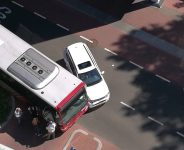aanrijding bus auto