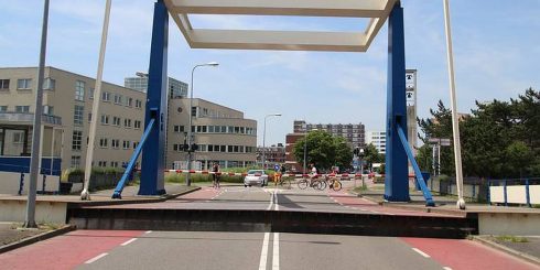 Van Iddekingebrug wil niet meer dicht - Oog TV