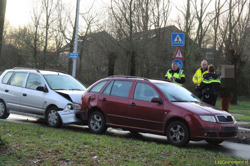 Lichtgewonde bij aanrijding Kluiverboom #groningen:.