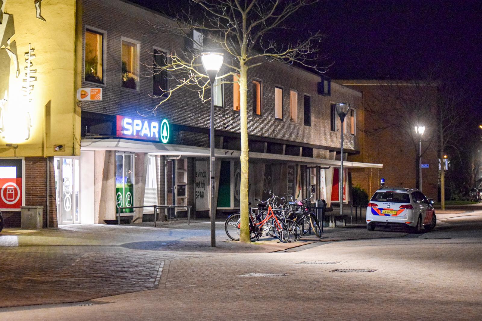 Most lustern! Oog TV het weer wat: "Overval op supermarkt in Kostverloren: drie verdachten voortvluchtig" #nieuws #groningen #oogtv.