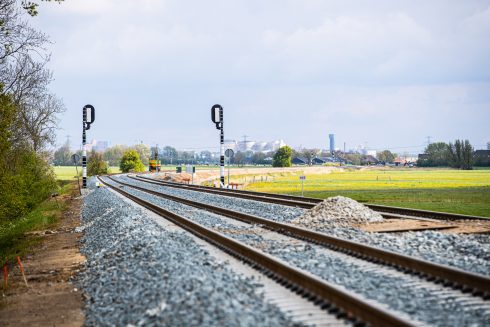ProRail blikt in vier filmpjes terug op gigaklus extra sneltrein - Oog TV