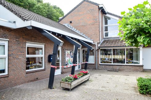 Medewerkster kinderdagverblijf Paterswolde besmet met corona - Oog TV