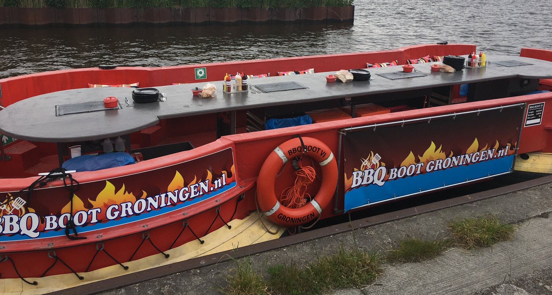 Bedrijfsnaam en inventaris BBQ Boot Groningen gaan in de veiling OOG