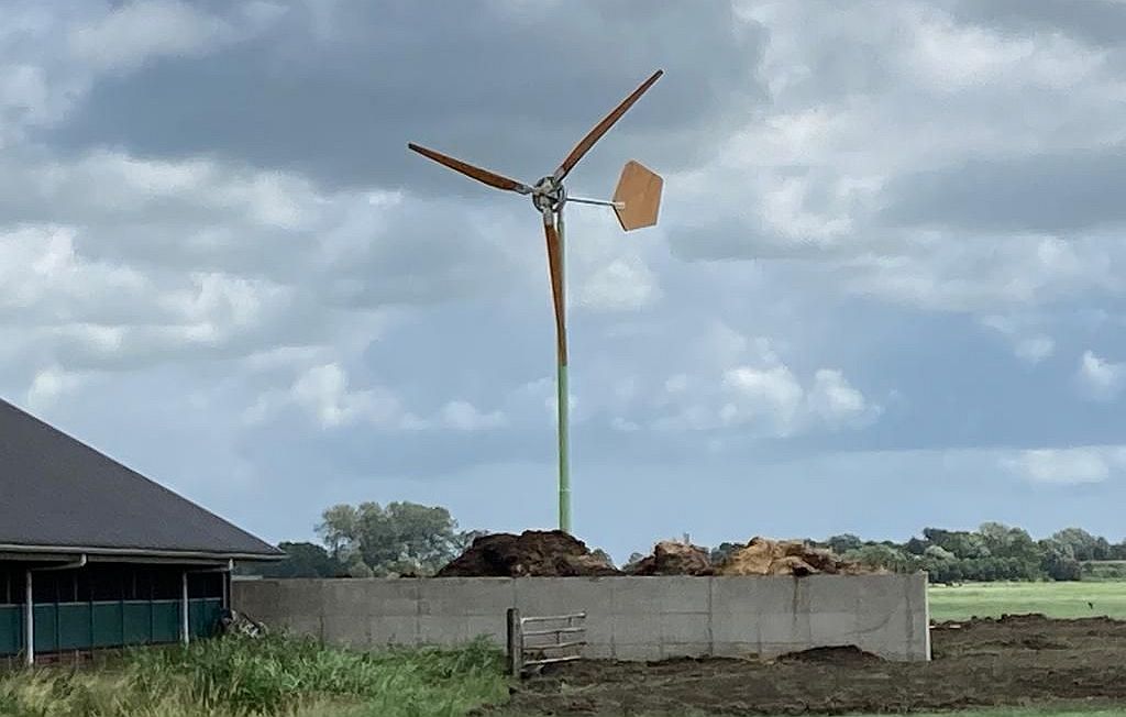 Onderzoek toont aan: Vogels en vleermuizen vliegen met regelmaat tegen draaiende wieken van kleine w
