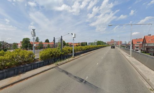 Emmaviaduct tien dagen afgesloten vanwege aanleg nieuw asfalt - Oog TV