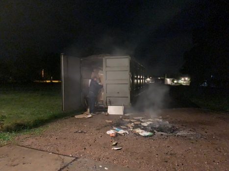 Politie doet onderzoek naar brand in papiercontainer Eelderwolde