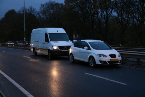 Vertraging op westelijke ringweg door verkeersongeluk - Oog TV