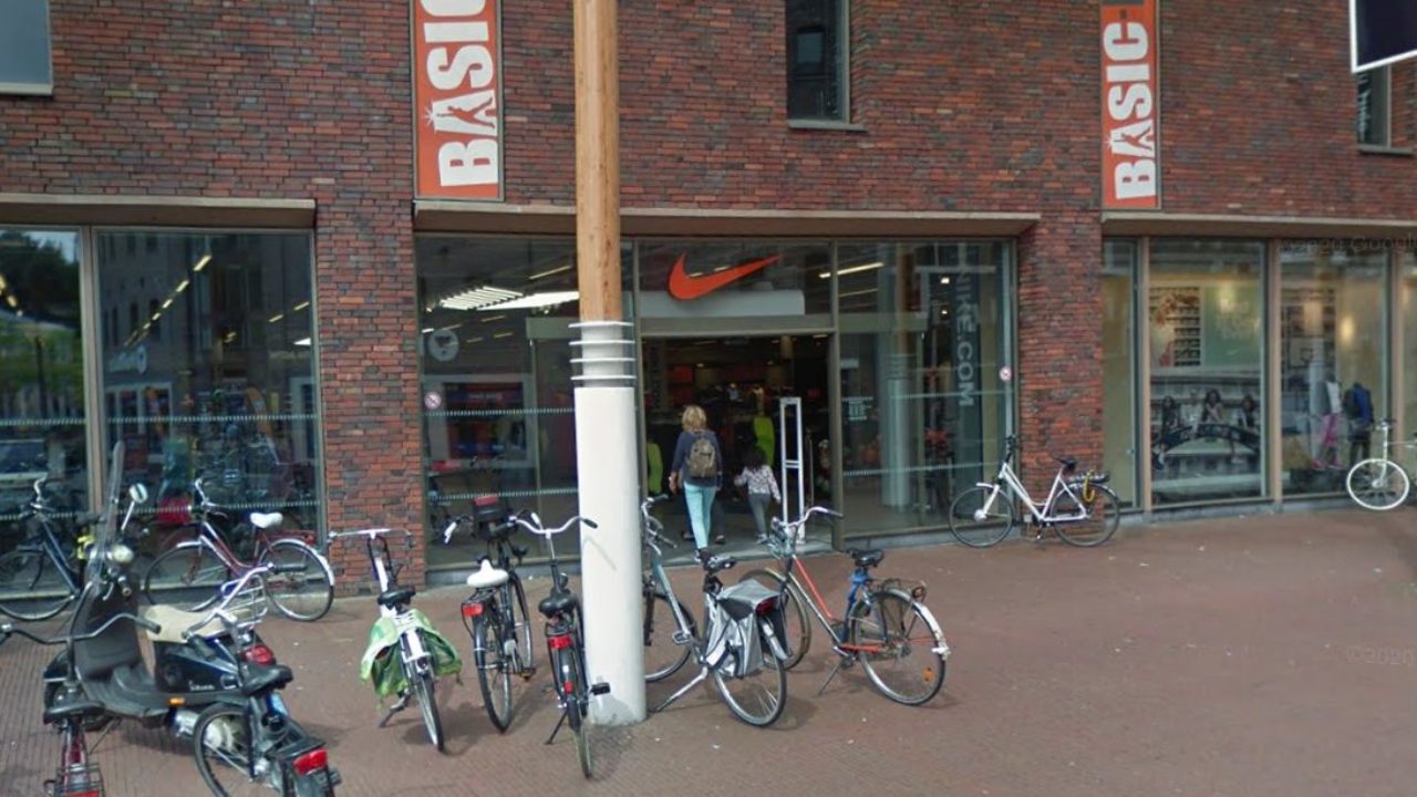 spier Blokkeren Altijd Nike ontslaat manager Factory Store in Groningen na racistische en  vrouwonvriendelijke uitlatingen | OOG Radio en Televisie