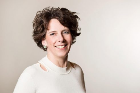 Alfa College heeft met Annelies Bakelaar nieuwe voorzitter Raad van Toezicht - Oog TV