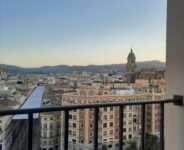 Tönnis de Vries uitzicht hotelkamer in Malaga 01