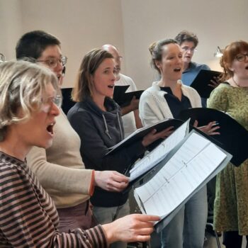 Een muzikale wandeling door Parijs met zangkoor A Capelli in Garmerwolde