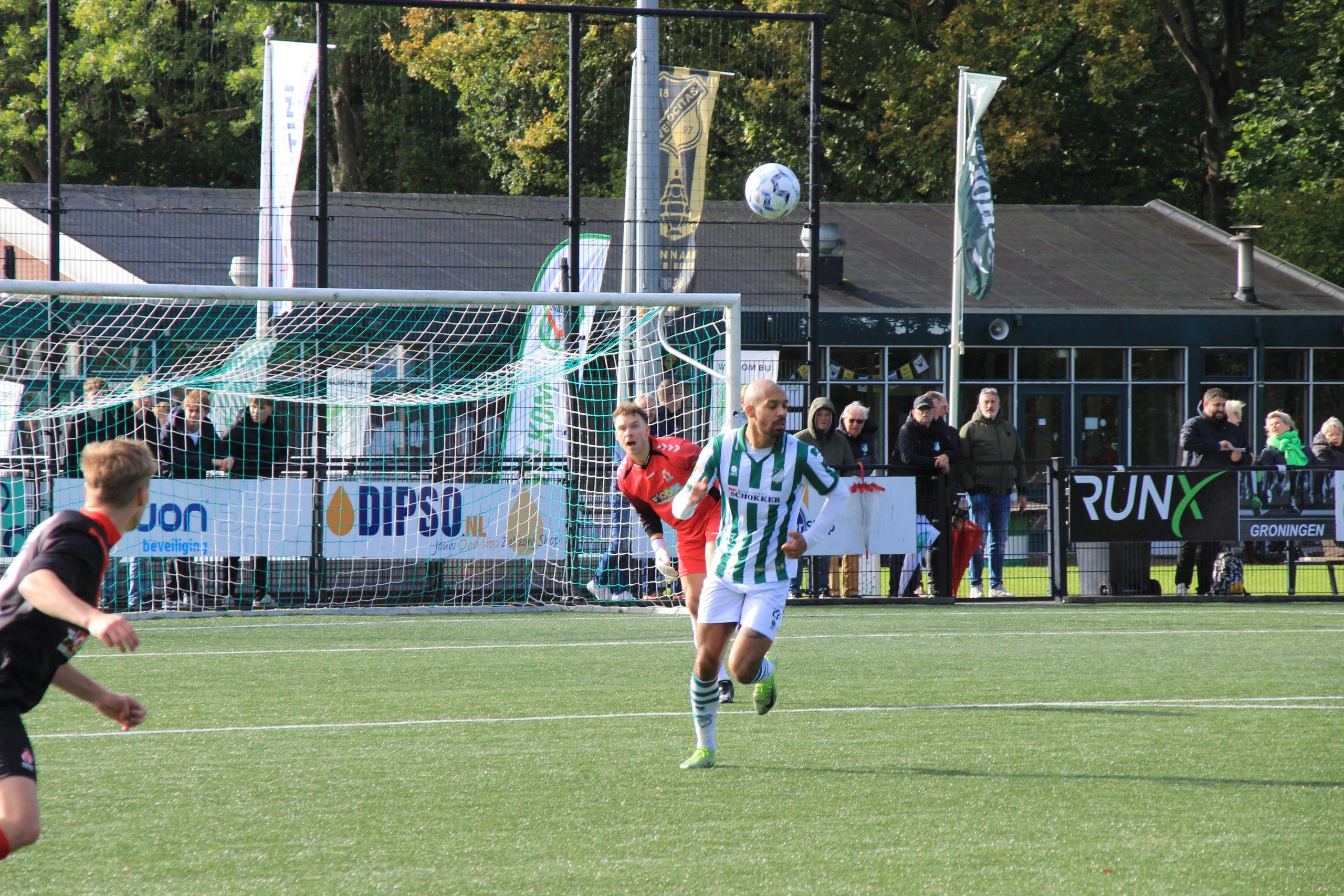 Live voetbal, roeien, korfbal en volleybal zaterdag in OOG Sport