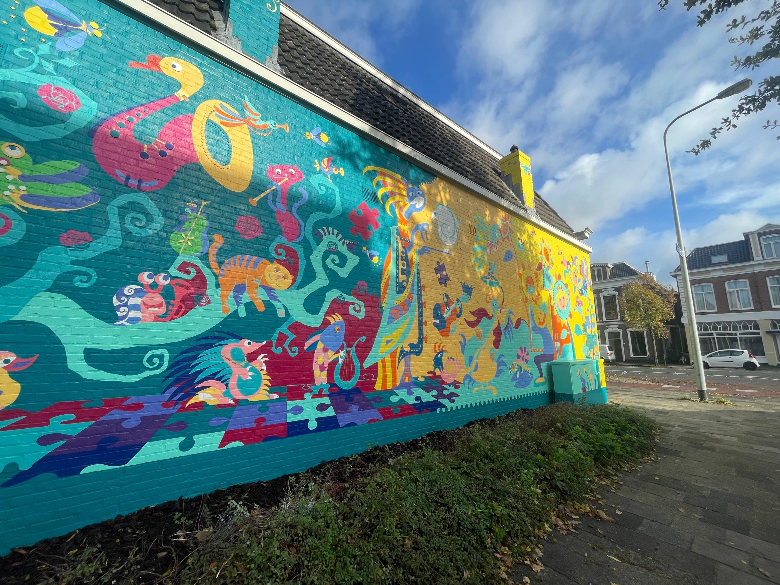Muurschildering Vechtstraat moet binnen jaar weg zijn, omwonenden en kunstenaars starten petitie voo