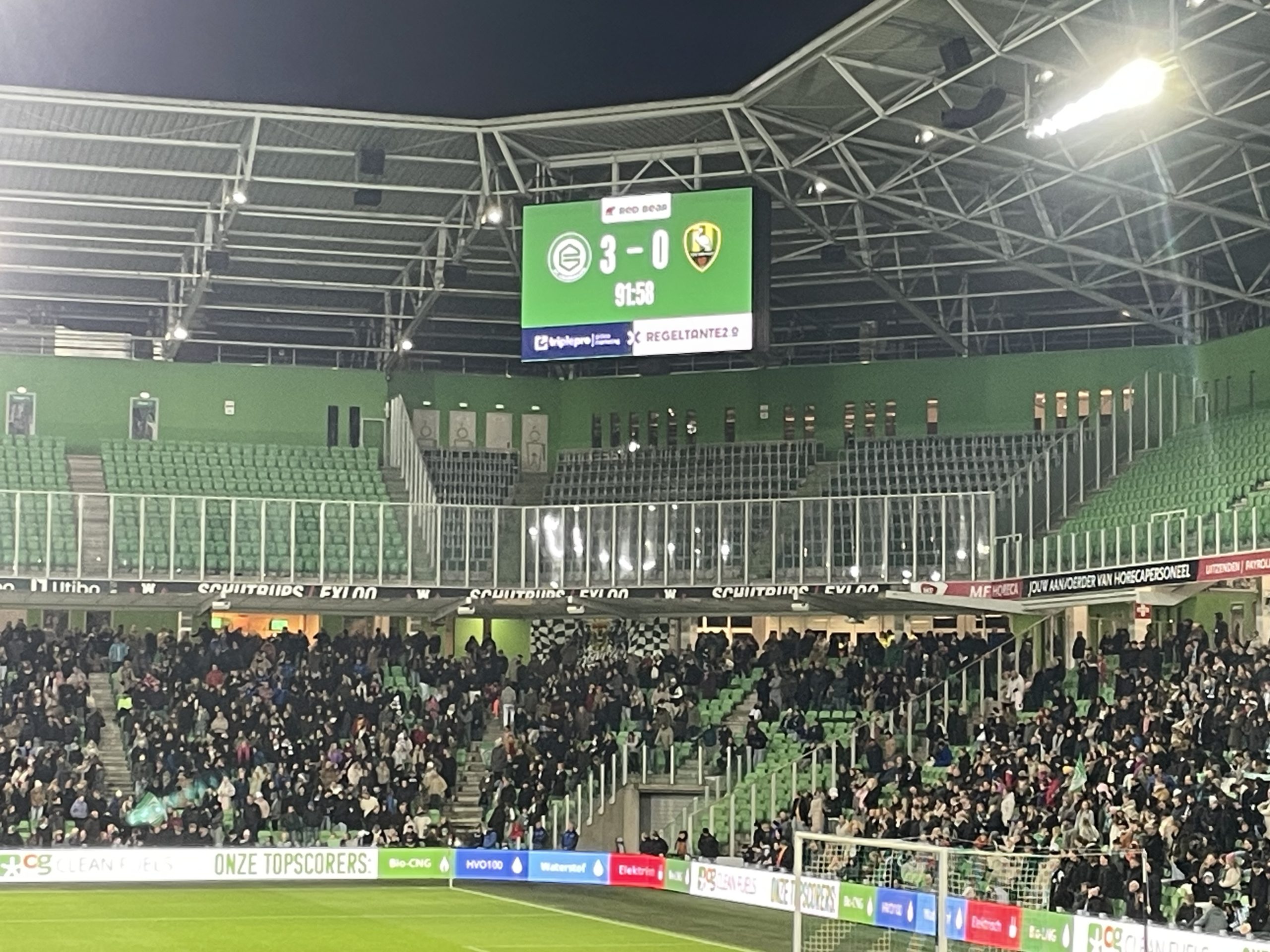 FC Groningen Vrouwen beleeft historische avond in de Euroborg: 3-0 winst op Jong ADO Den Haag