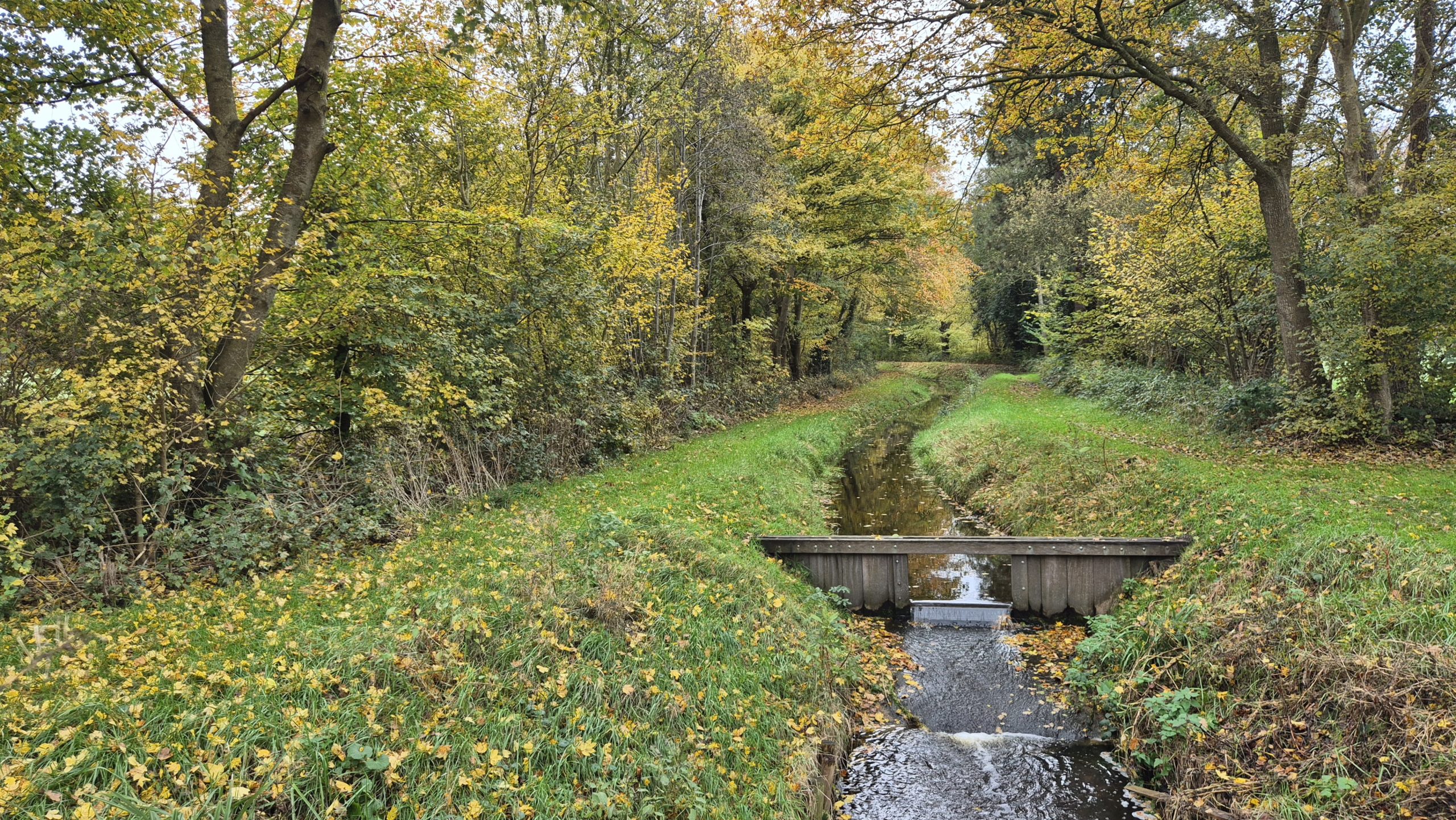 Waterschap begonnen met controleren van 1.300 kilometer aan sloten: “Belangrijk dat sloten schoon zi