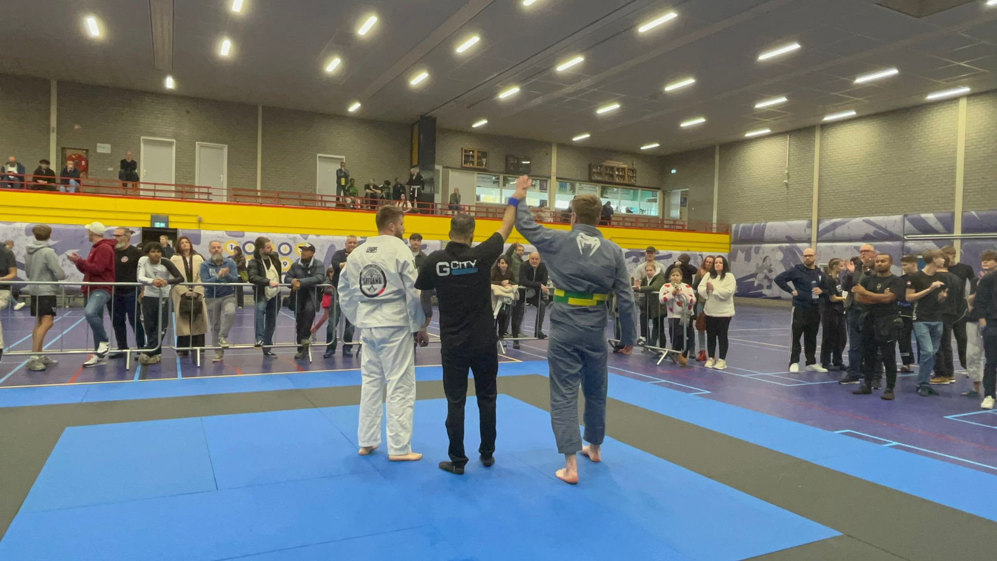 Hoogkerk verwelkomt GrappleCity: 140 deelnemers strijden op de mat