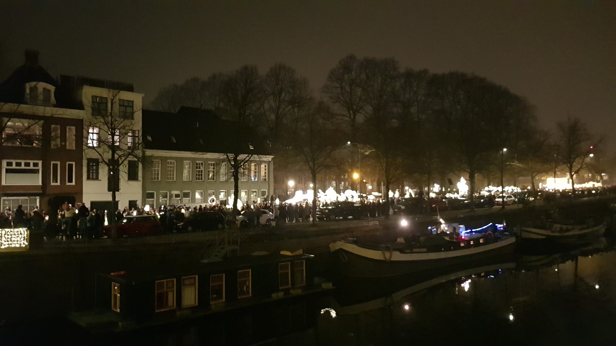 Sunnemeerten Parade verlicht de binnenstad