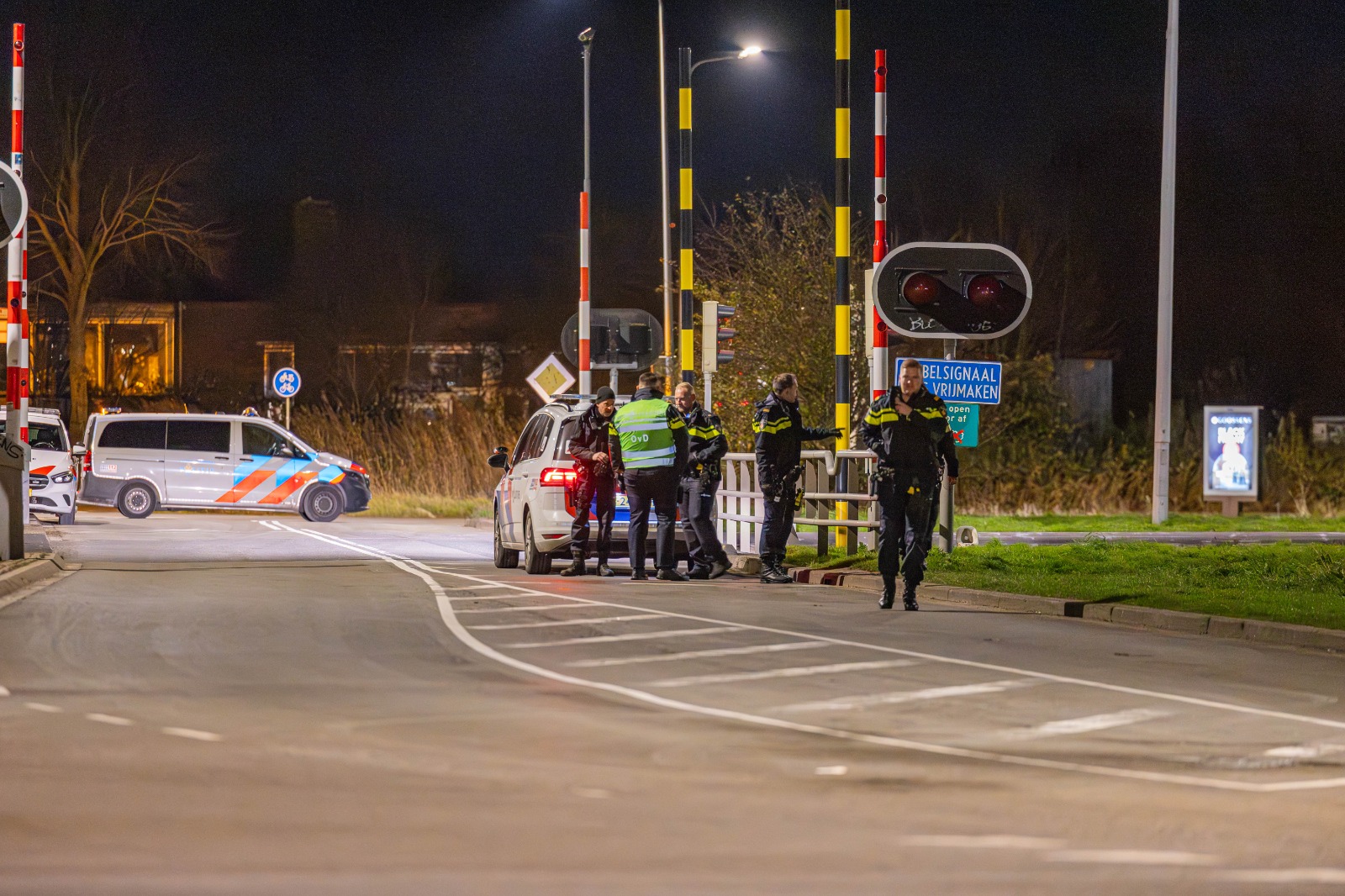 Persoon uit water gered bij Oostersluis