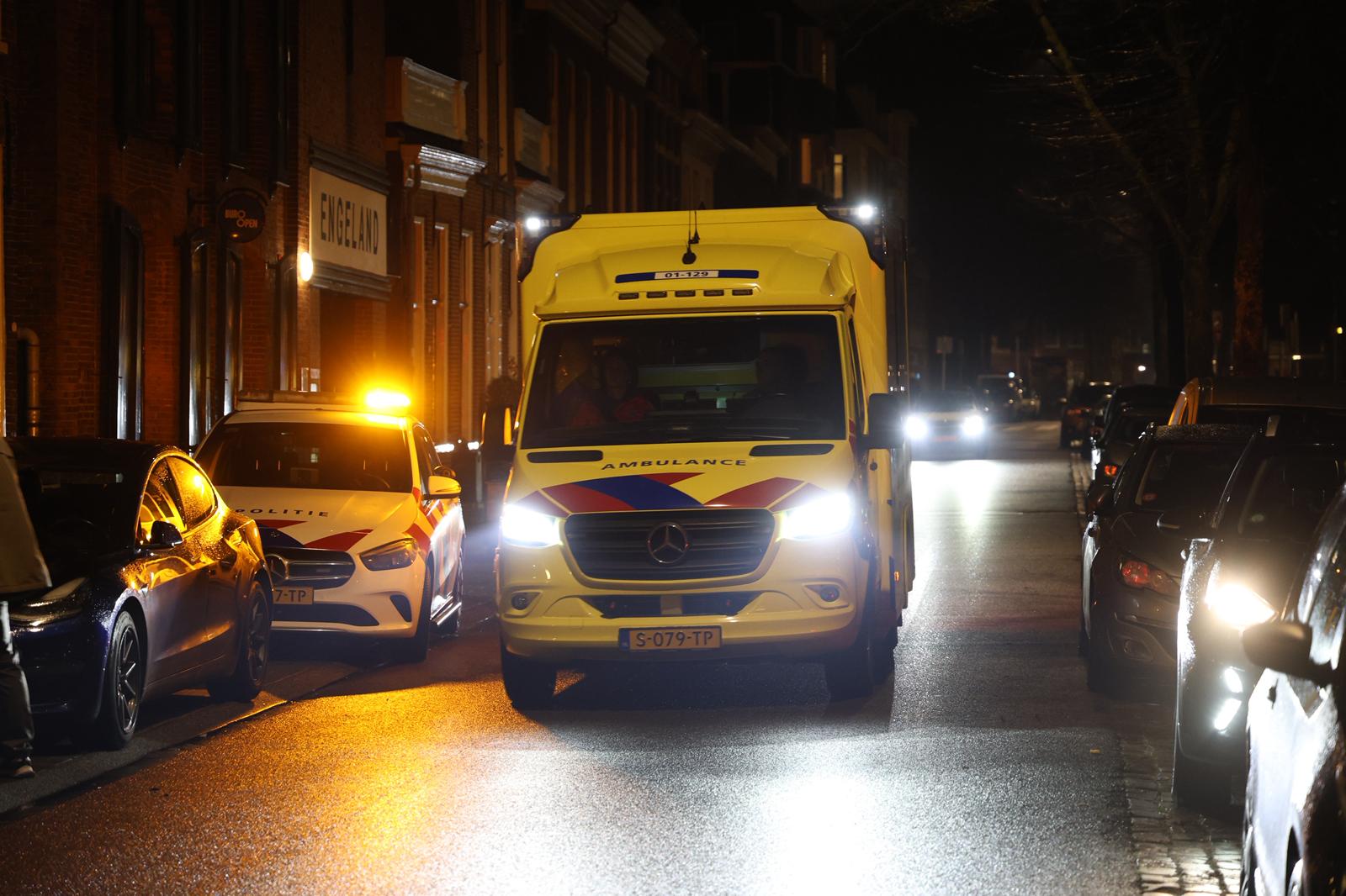 Bestuurder bezorgscooter gewond bij verkeersongeluk Noorderhaven