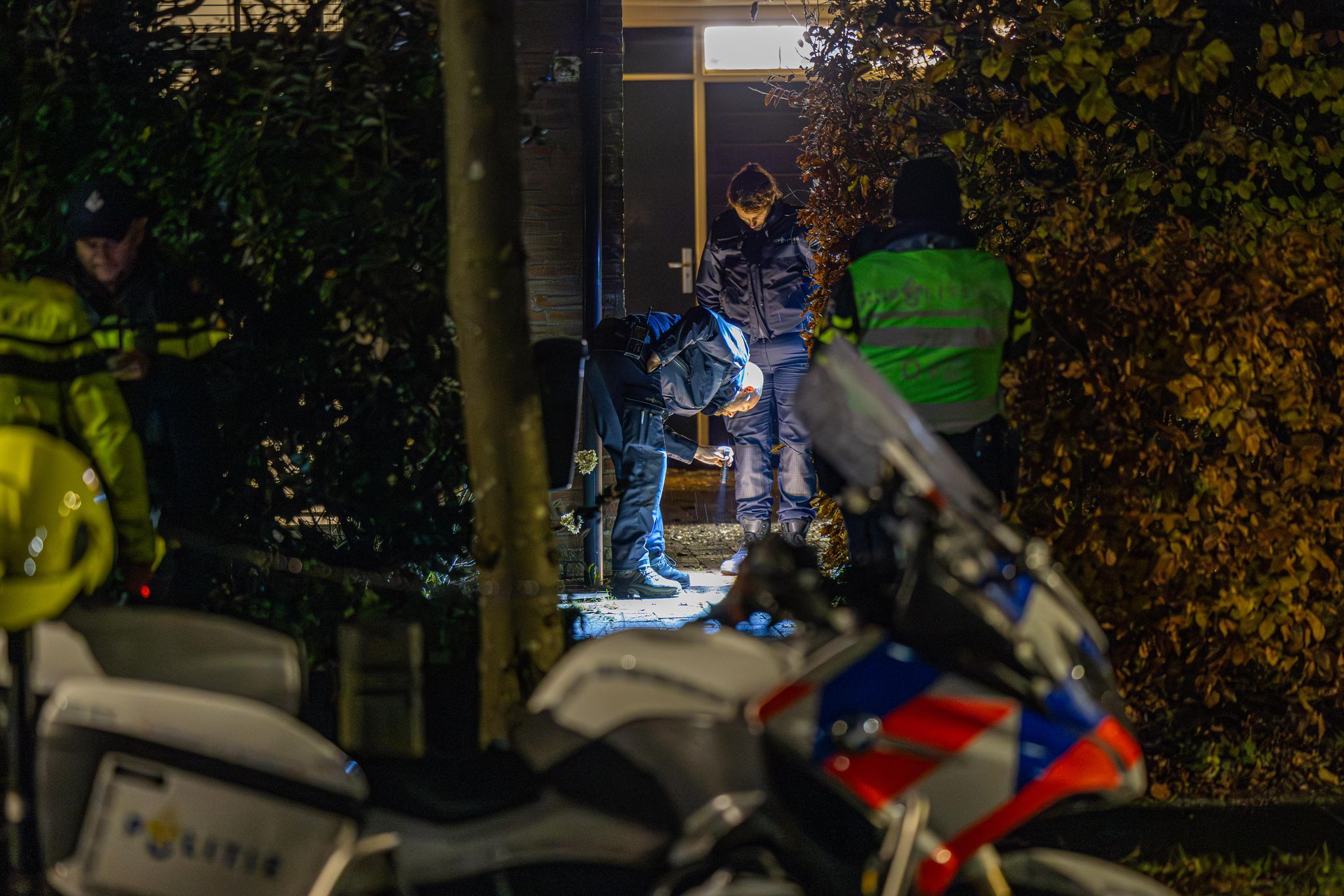 Politie zoekt getuigen van explosie bij woning in Haren