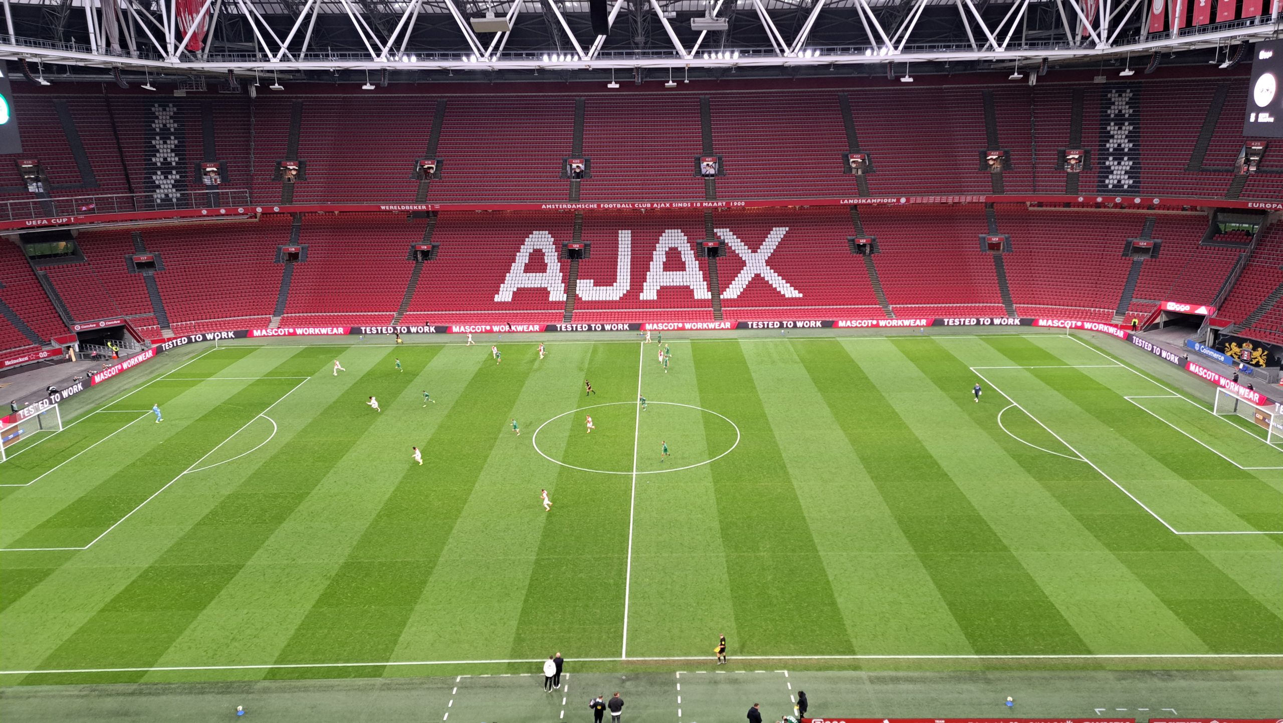 FC Groningen verliest in lege Johan Cruijff Arena van Ajax