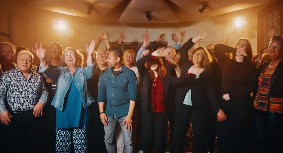 ‘Band Ede’: Groningse artiesten en RTV Noord in actie voor kinderen in armoede