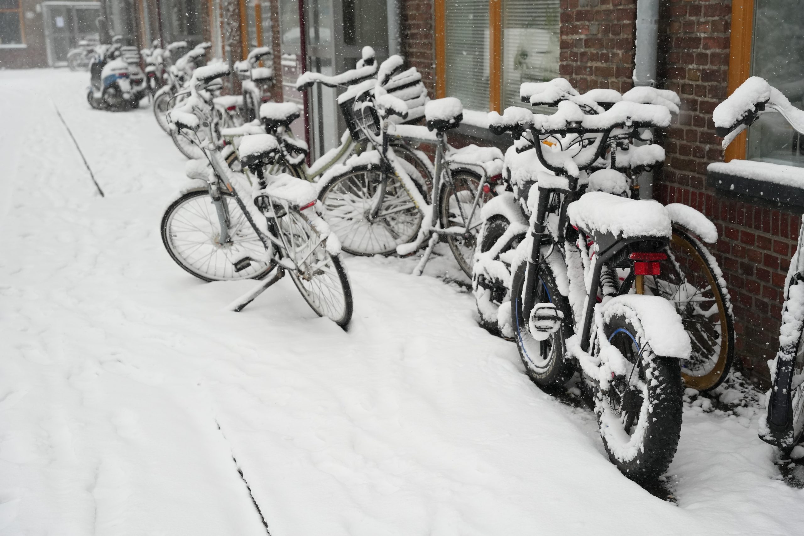 Extreme weersituaties op komst: ‘Vrijdag veel sneeuw en wind, daarna diepvriestemperaturen’