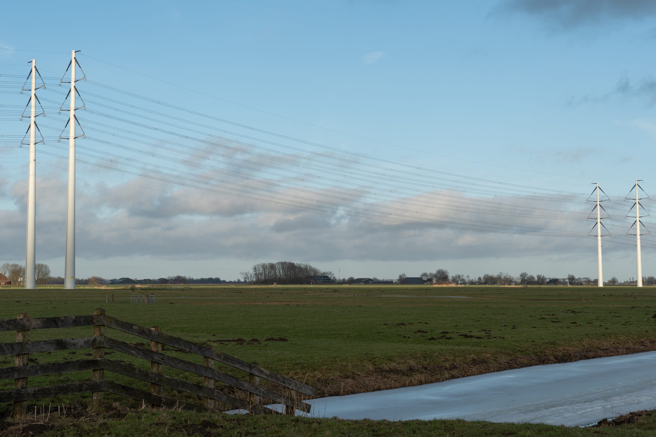 ‘Hoogspanningsleiding Vierverlaten – Meerstad niet slecht voor gezondheid’