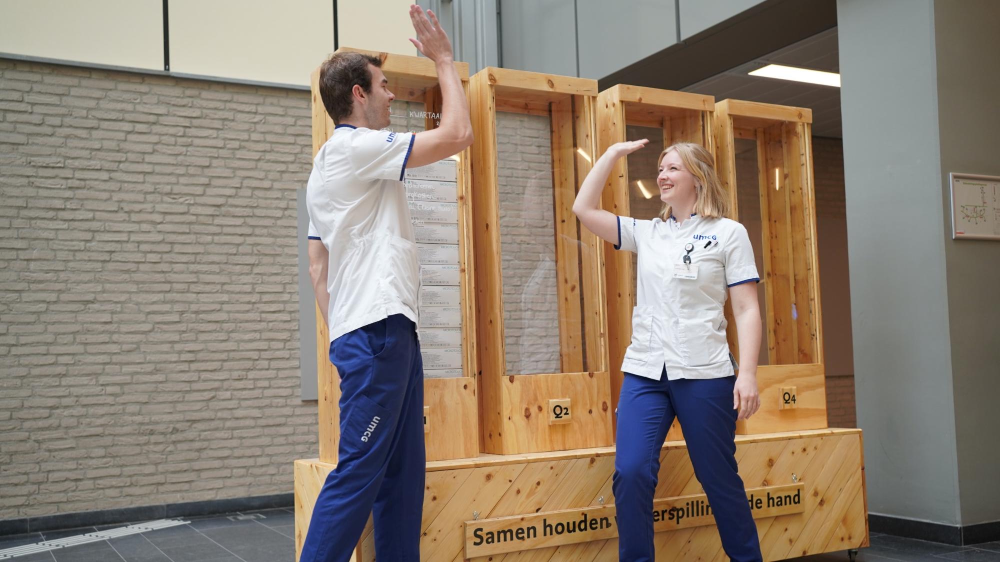 Handschoenencampagne UMCG zorgt voor een besparing van 1,3 miljoen handschoenen