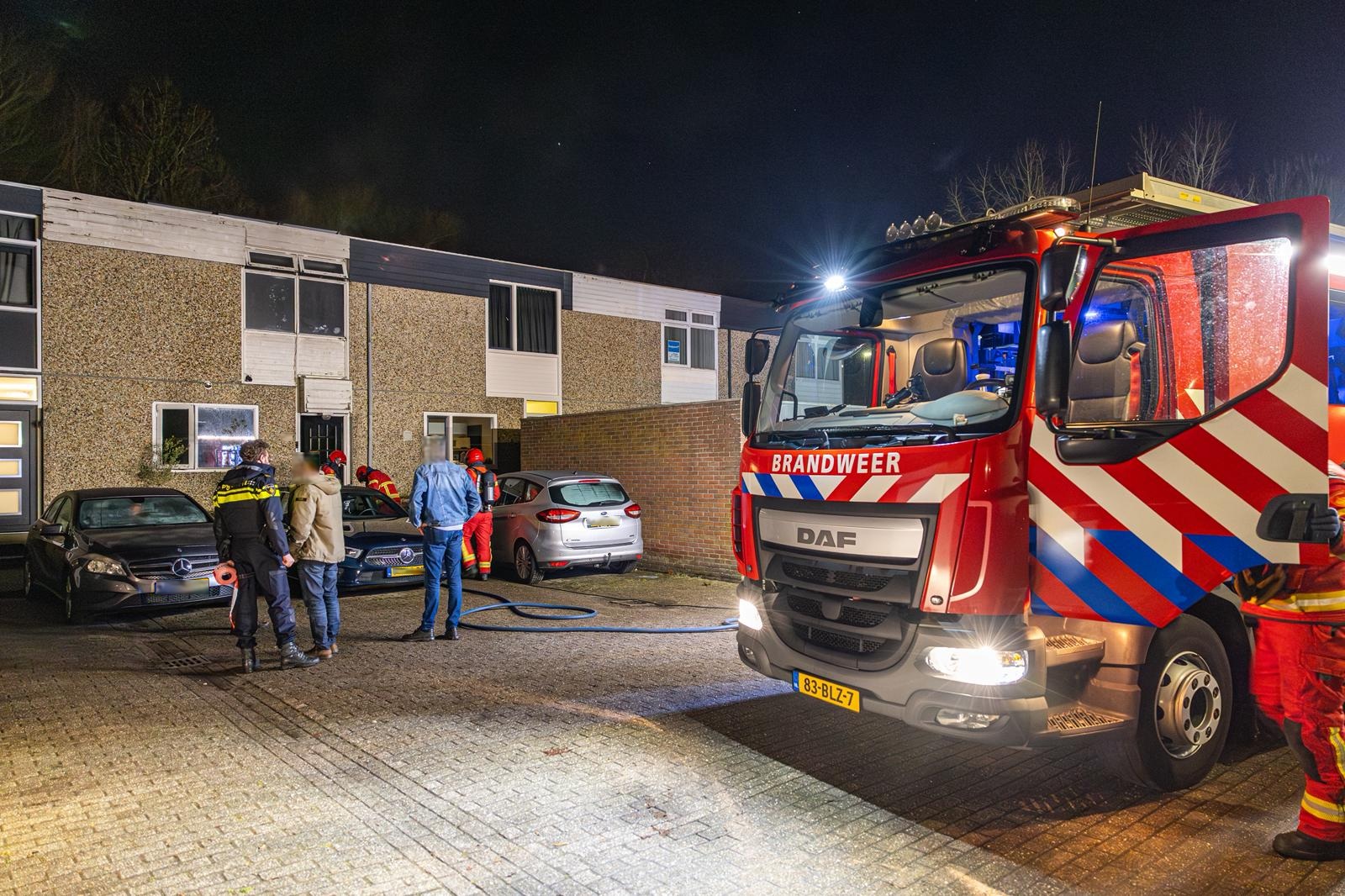 Forse schade bij woningbrand in Lewenborg: “Woning stond vol rook”