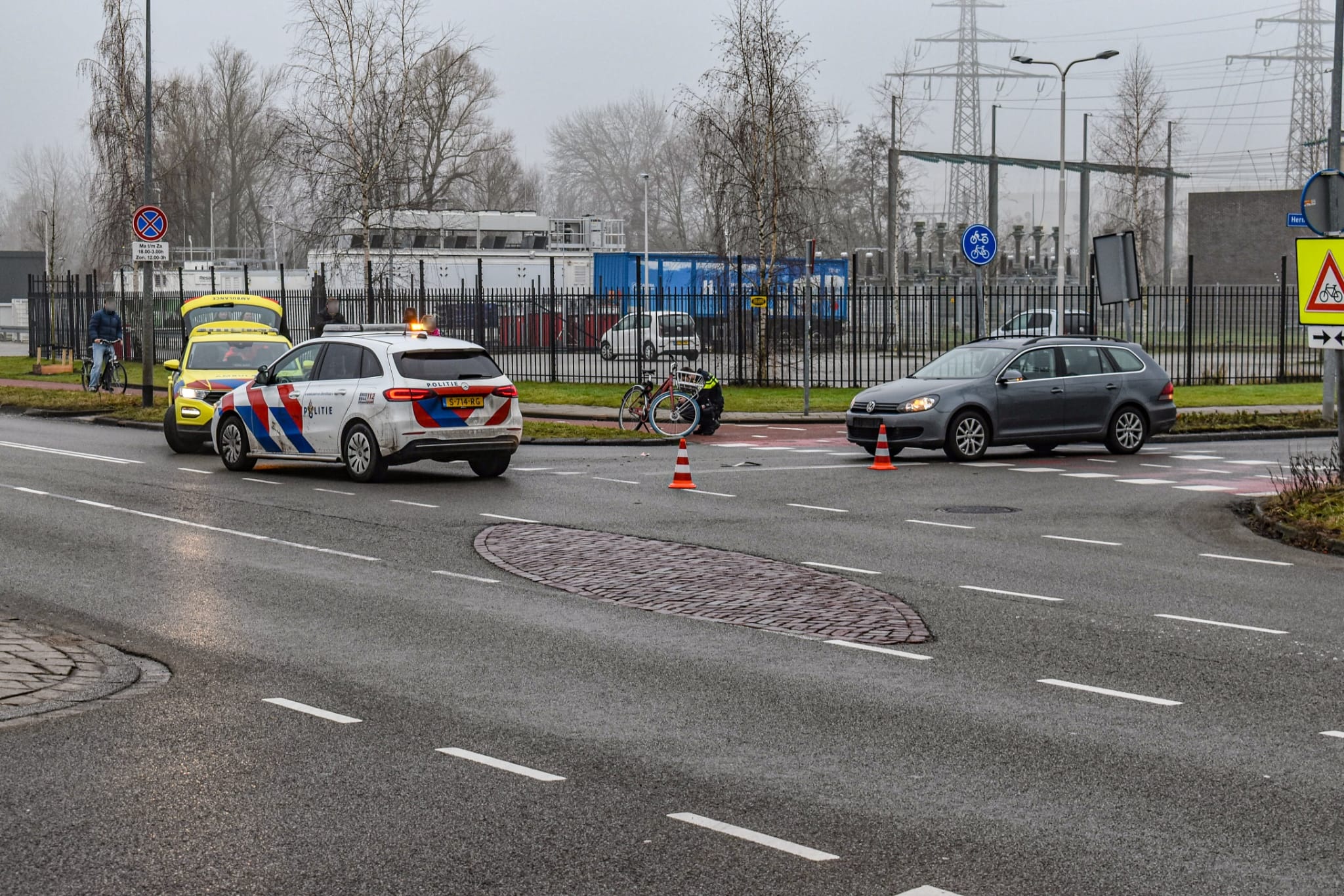 Fietser gewond bij aanrijding op Bornholmstraat