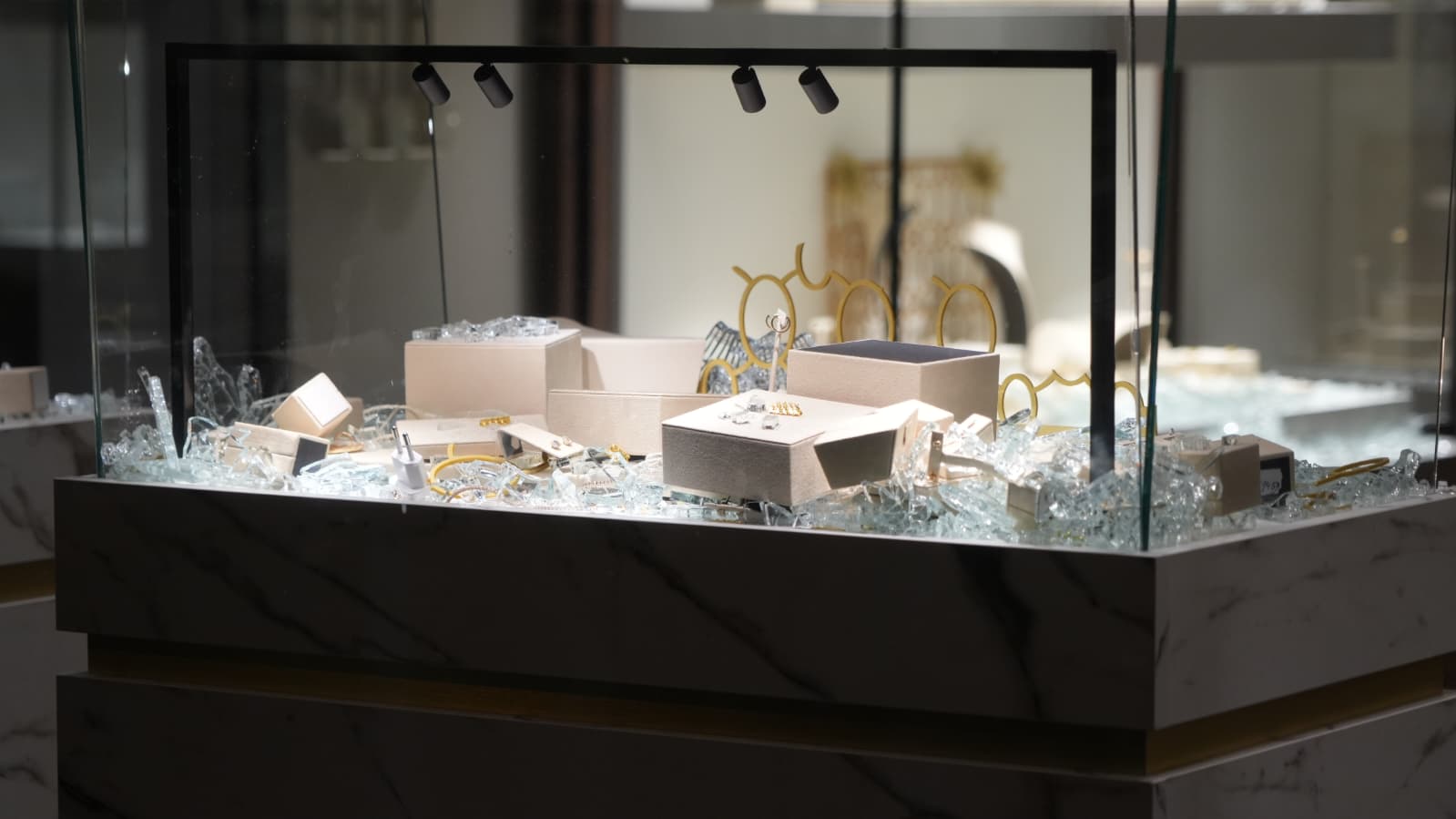 Overval op juwelier en goudkantoor GoudPunt in de Oosterstraat