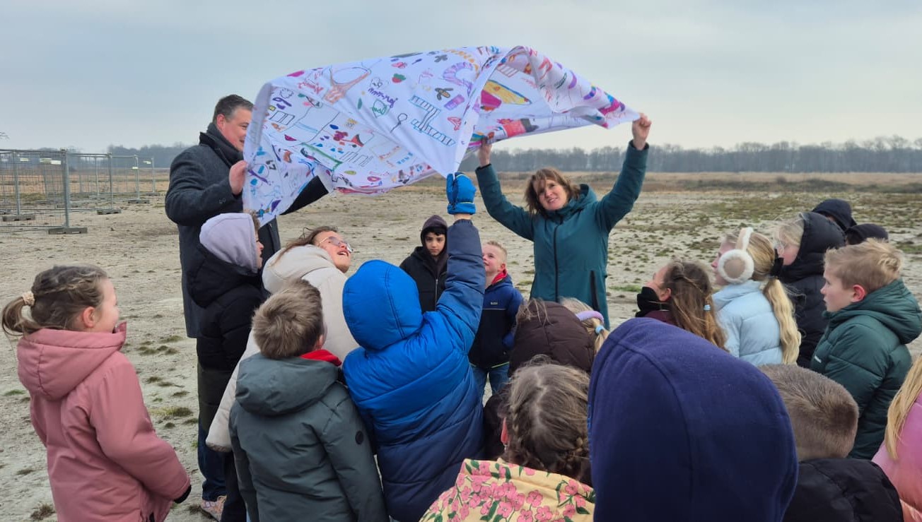 Feestelijk startsein voor nieuw kindcentrum De Meeroevers