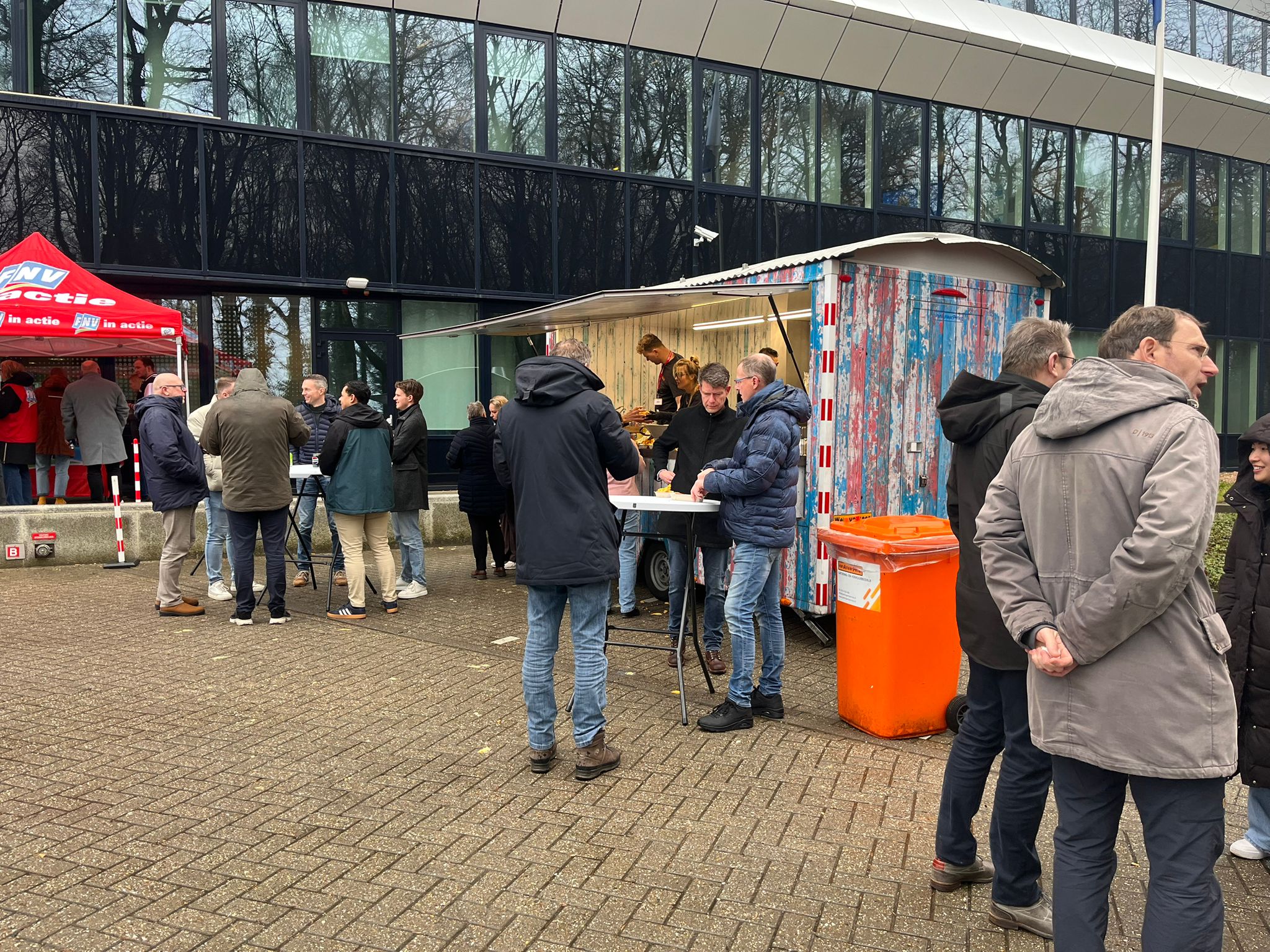 Voor de tweede keer deze week actie bij DUO