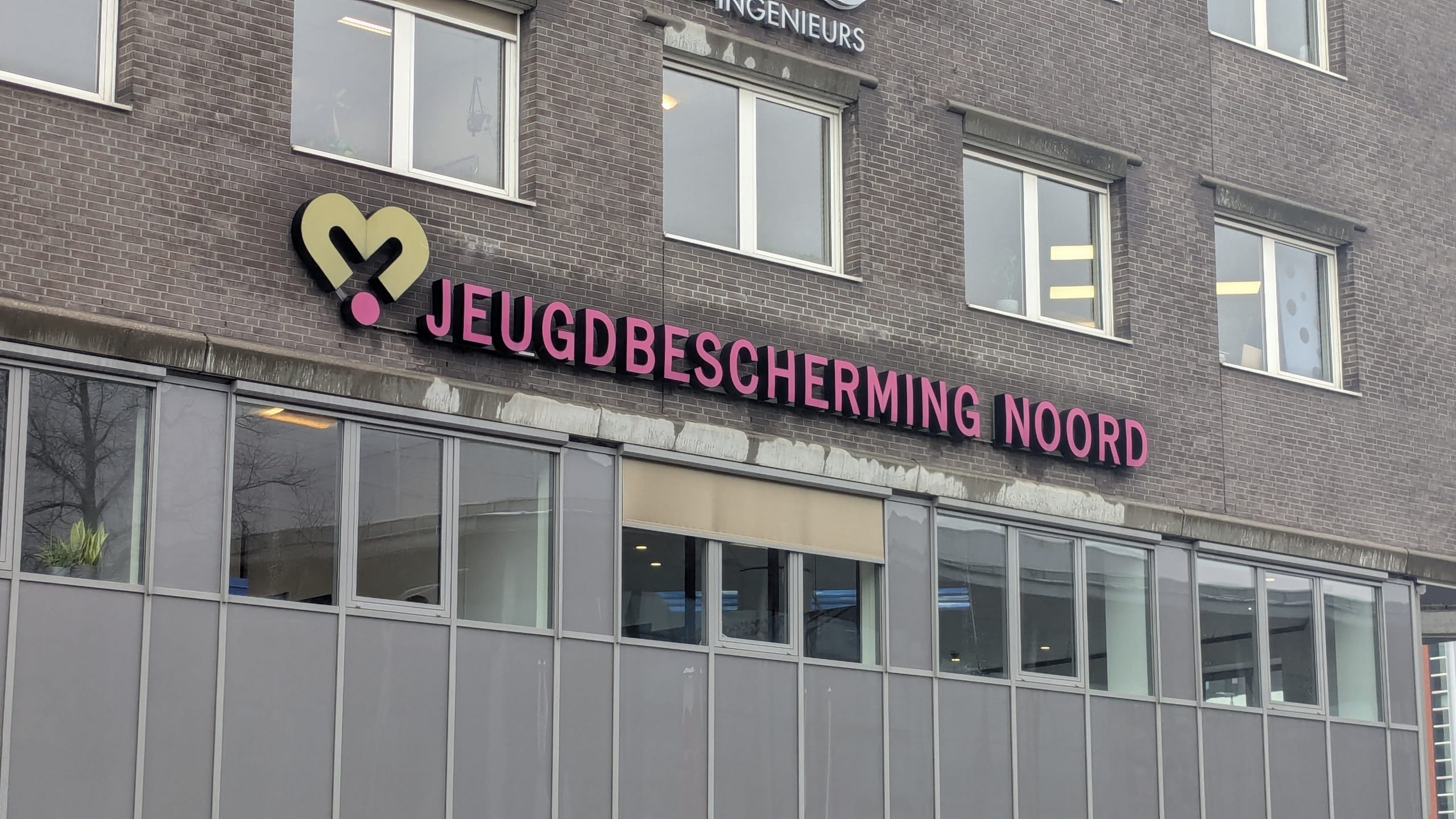 Rechter fluit jeugdzorginstellingen terug: dertienjarige zonder begeleiding in vakantiehuisje plaats