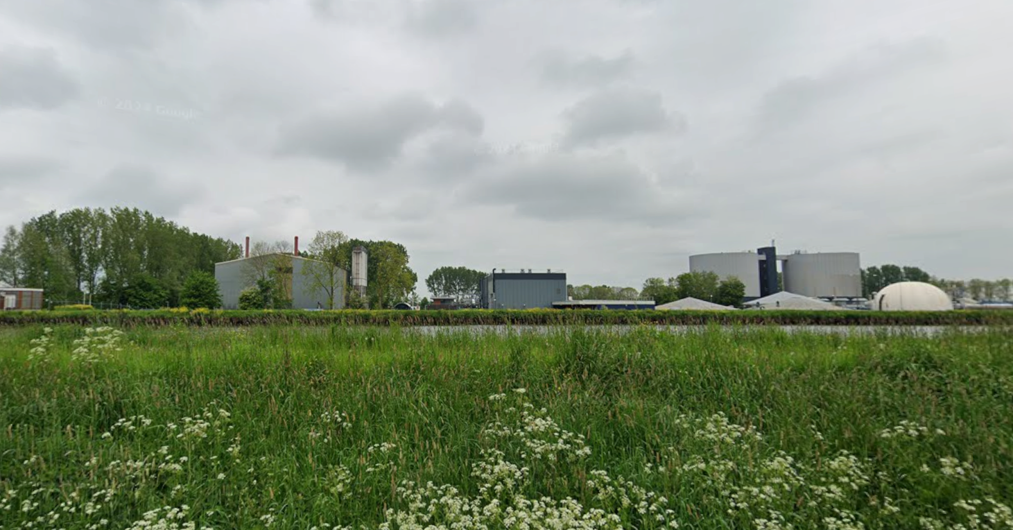 Sloop bedrijfshal bij zuiveringsinstallatie Garmerwolde begonnen