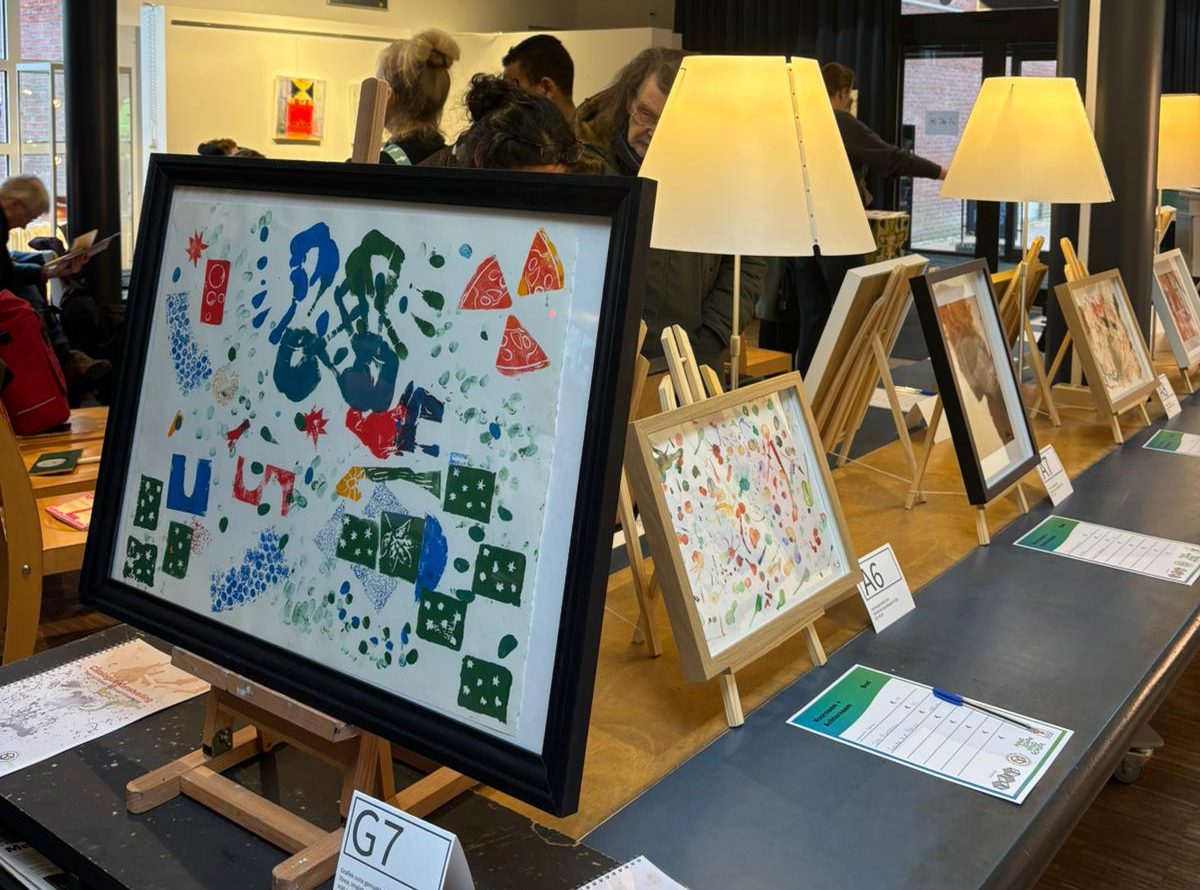 Bijzondere kunst van kinderen onder de hamer voor Ronald McDonald Huis in Haren