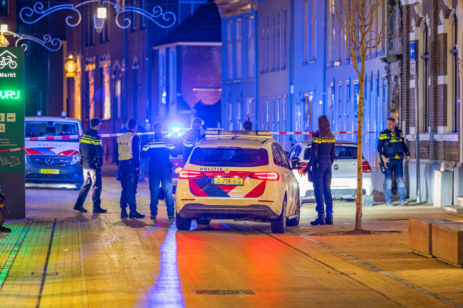 Politie op zoek naar getuigen van woningoverval Rode Weeshuisstraat: “Verdachte mogelijk gevlucht in
