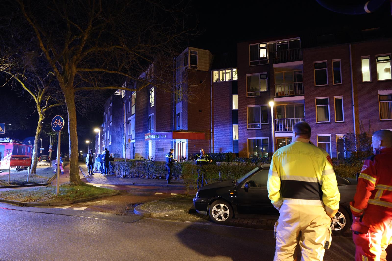 Brand in flat in Beijum snel onder controle