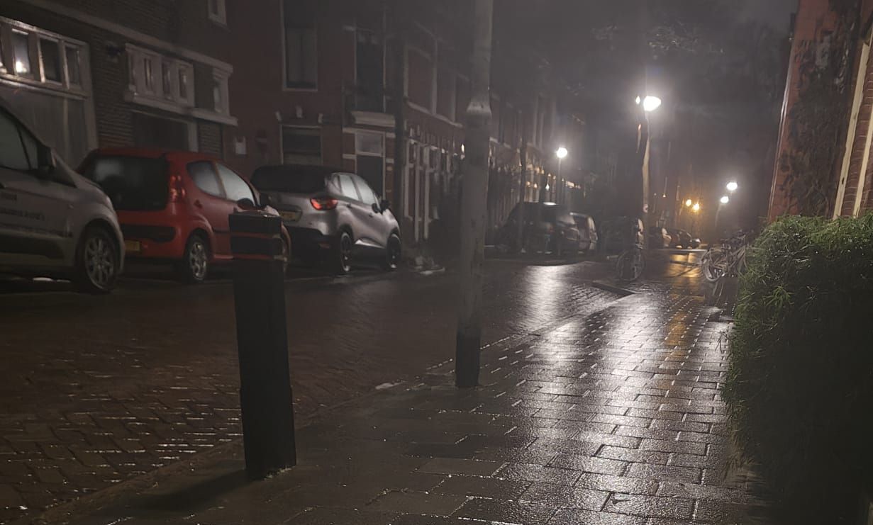 ‘Code rood’ en weeralarm in Groningen vanwege extreme gladheid: meerdere ongelukken, tot 11.00 uur g