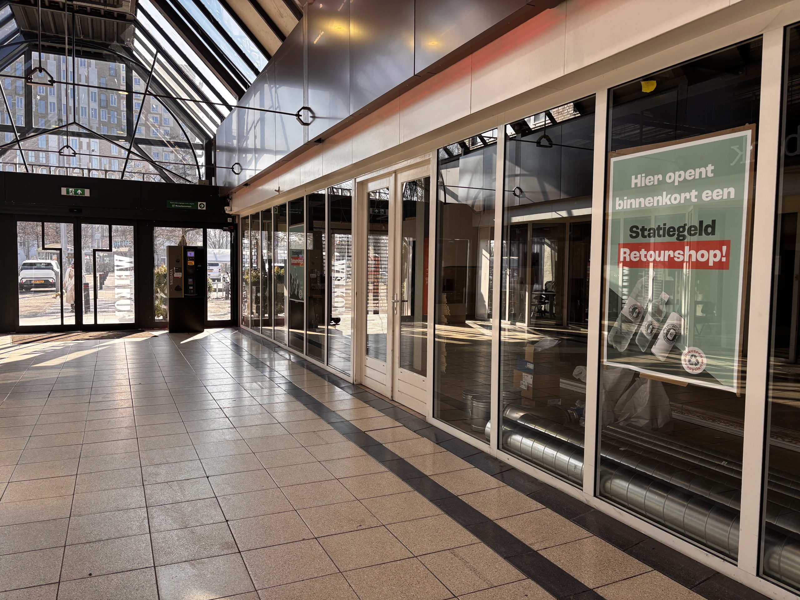 Eerste Statiegeld Retourshop in gemeente opent in winkelcentrum Paddepoel