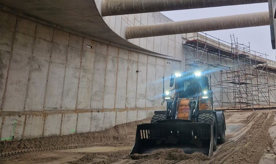 Bouwvoertuigen kunnen onderdoorgang Hoofstation al gebruiken, werk aan bustunnel nadert afronding