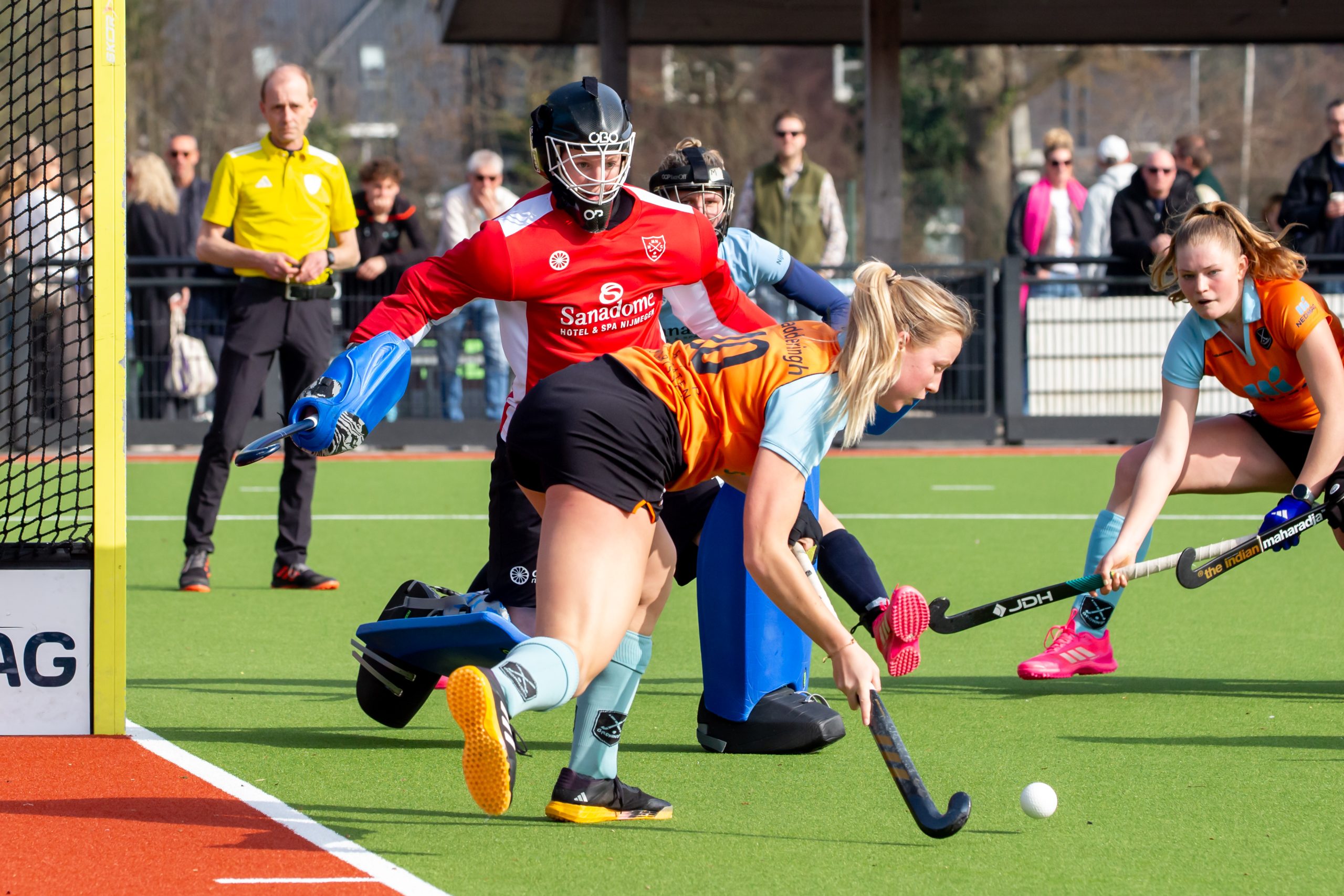 Hockeyvrouwen Groningen pakken volle buit in Huizen