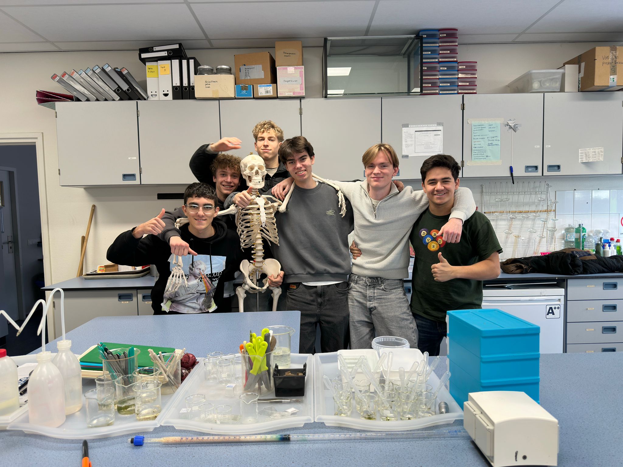 Scholieren hopen op lancering van eigen satelliet: “Het verlegt je grenzen”