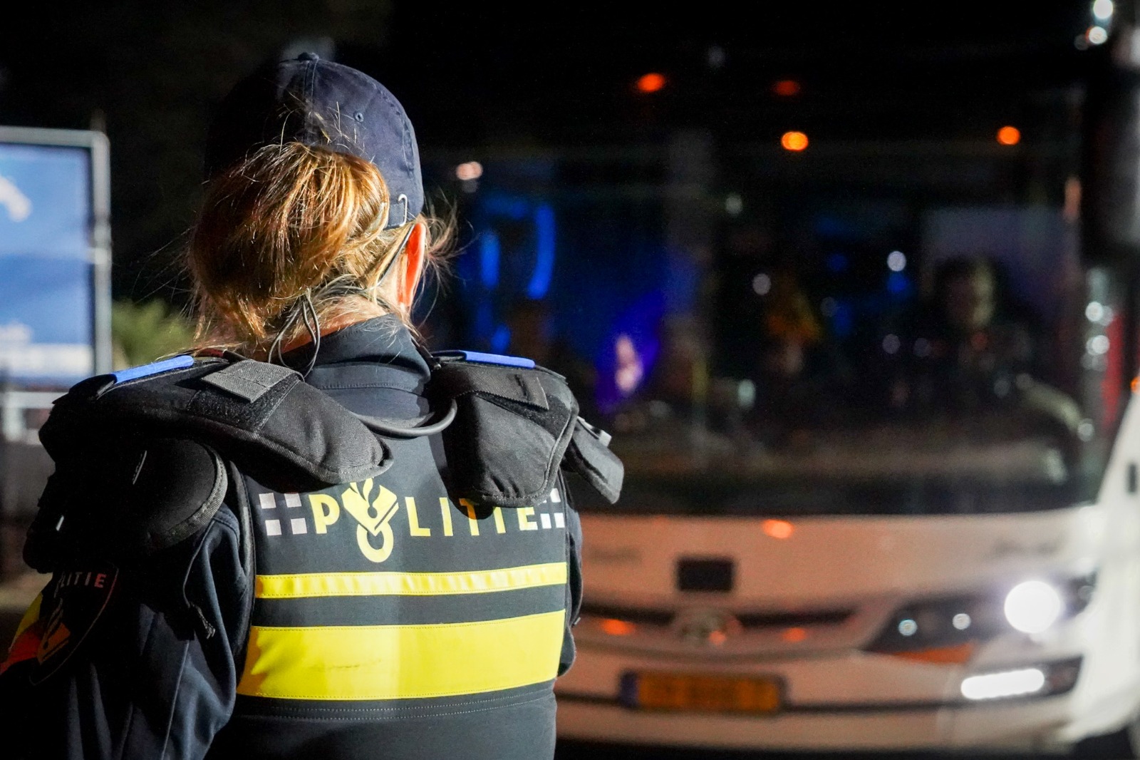 Maanden cel voor man (34) die agente in gezicht sloeg in Stad