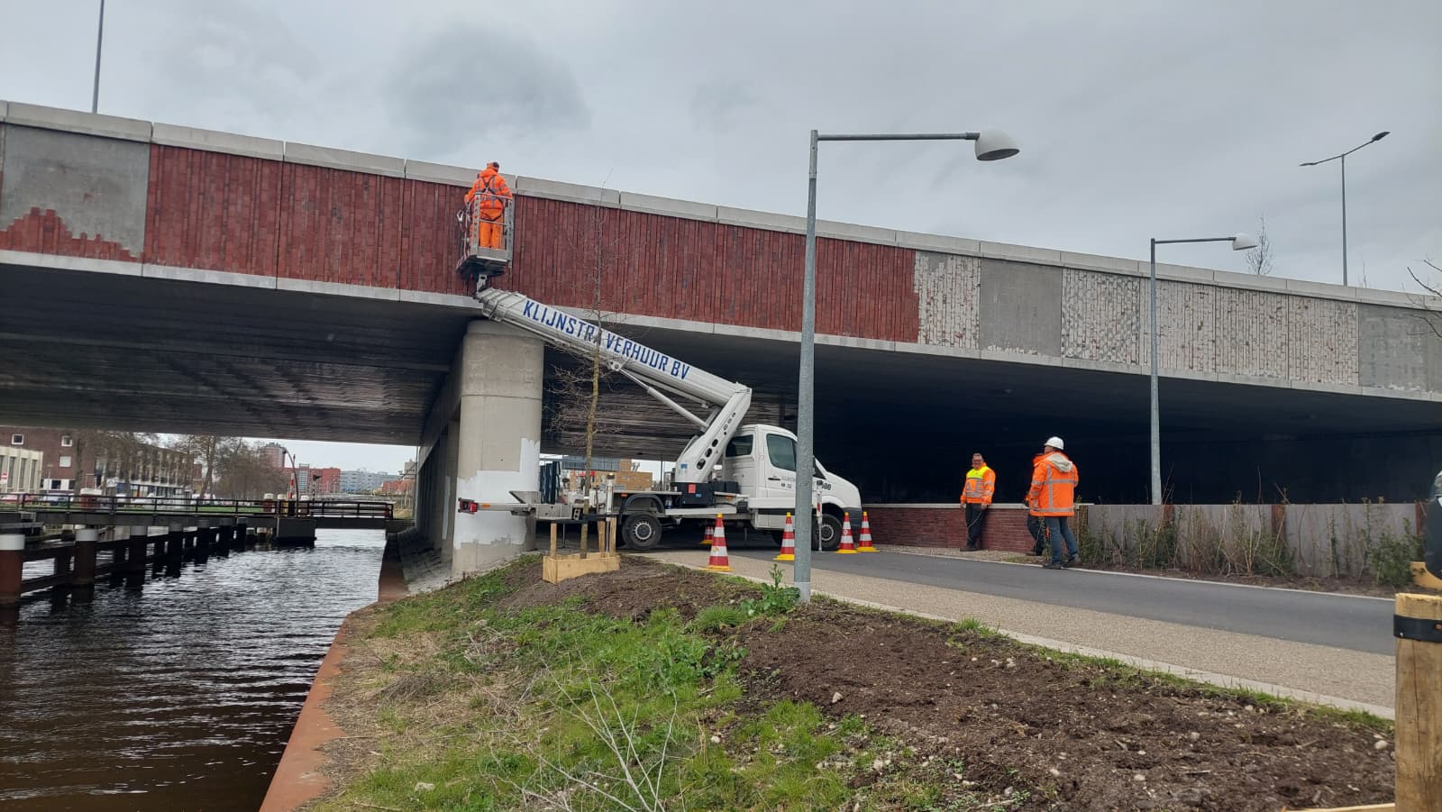 Hele weekend hinder mogelijk op zuidelijke ringweg vanwege inspecties gevelpanelen