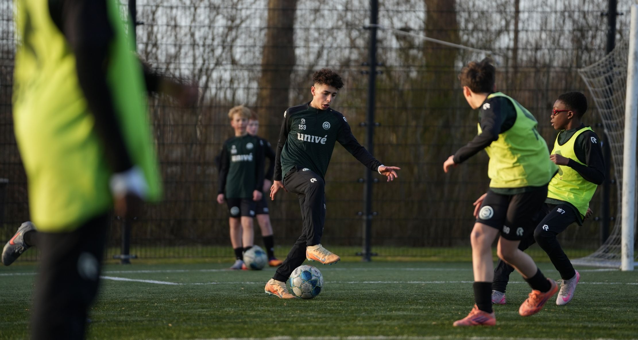 FC Groningen wil volgend seizoen minder reistijd en meer structuur voor jeugdspelers